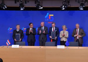 Thailand’s PM witnesses signing of PCA EU-Thai