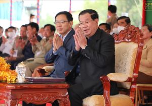Cambodian PM plans China visit to drum up investment