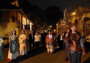 Hanoi offers Thang Long Citadel night tour for foreign visitors