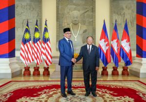 Cambodian National Assembly President Receives Malaysian PM