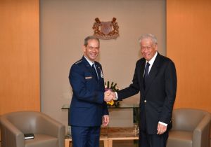 US Commander of the Pacific Air Forces Makes Introductory Visit to Singapore