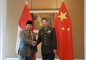 Indonesian and Chinese defense ministers meet to discuss comprehensive cooperation