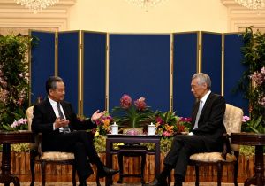 Singaporean Prime Minister meets with Chinese Foreign Minister