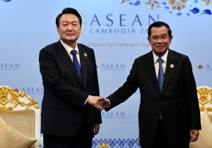 Cambodian PM Sends Condolence Message to President of South Korea