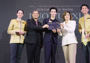 China’s leading celebrity Luo Yunxi presented with ‘Friends of Thailand’ recognition