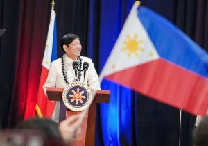 With sense of nostalgia, PH President arrives in Honolulu to a heartwarming welcome by Pinoys