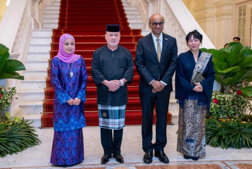 King of Malaysia pays a state visit to Singapore