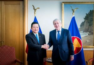Secretary-General of ASEAN meets with Foreign Minister of Chile