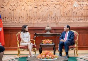 Cambodian Deputy Prime Minister and FM receives a courtesy call by the Ambassador of the Philippines to Cambodia