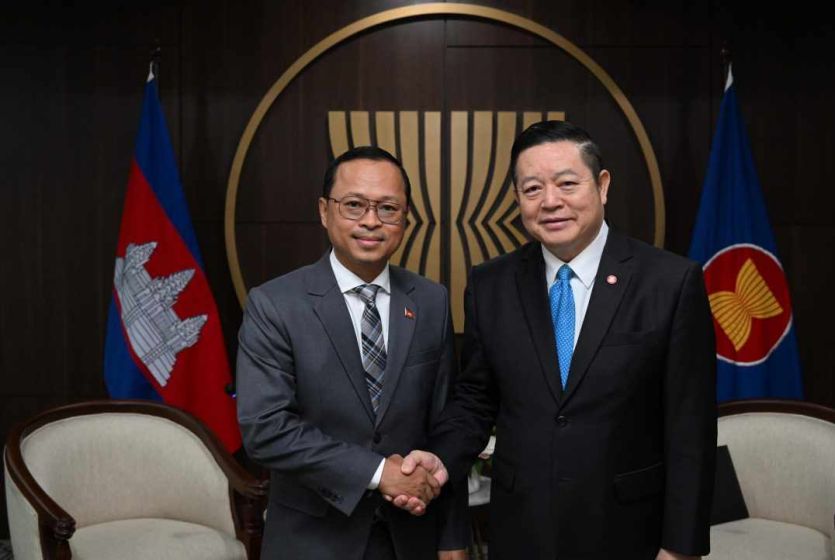 Secretary-General of ASEAN receives Ambassador of Cambodia to Indonesia