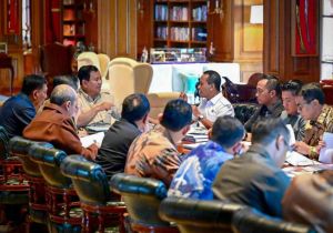 Indonesian President Chairs Limited Meeting on Downstreaming Acceleration 