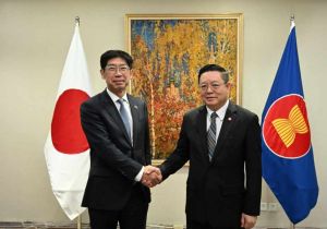 Secretary-General of ASEAN meets with Ambassador of Japan to ASEAN