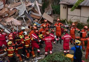 Chinese Rescue Teams Save Ninth Survivor in Myanmar Earthquake