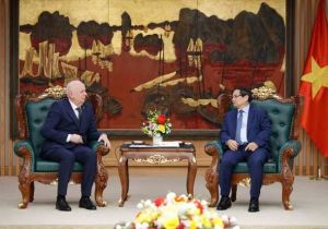 Vietnamese Prime Minister hosts Belarusian Deputy Prime Minister 