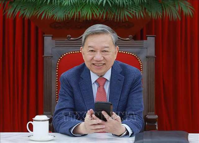 Vietnamese General Secretary holds phone conversation with U.S.President Donald Trump