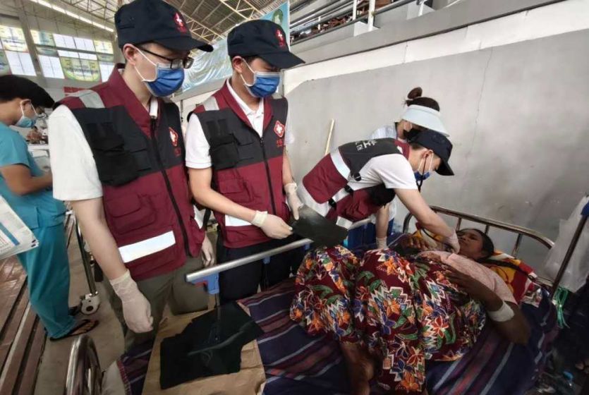 China’s Rescue and Medical Teams are Racing to Support Medical Treatment and Epidemic Prevention in Quake-Hit Myanmar