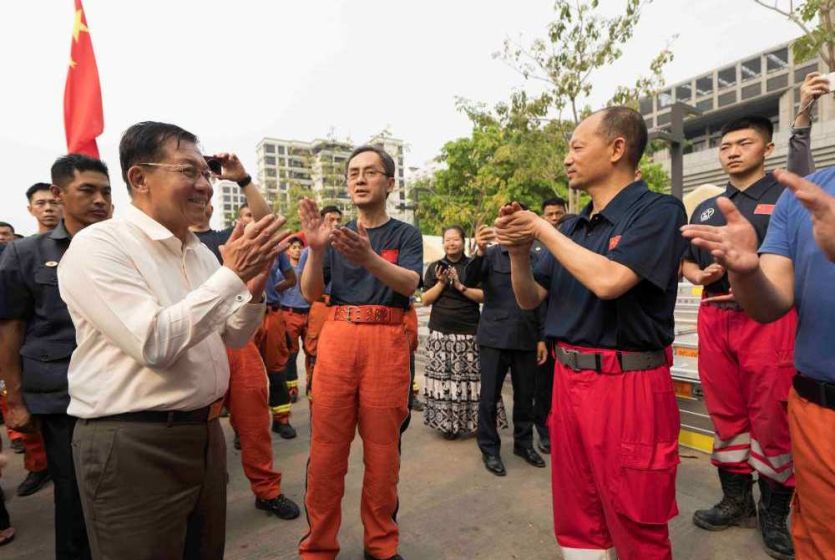 Myanmar’s Leader Min Aung Hlaing Extends His Appreciation to Chinese Rescue Teams