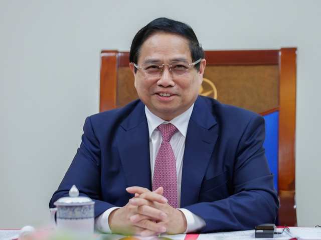 Vietnamese Prime Minister holds phone call with Malaysian counterpart 
