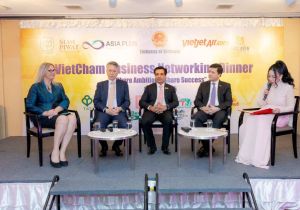 Thailand Trade Representative recommends Thai Vietnamese businesses to raise trade levels to offset ‘reciprocal tariff’  