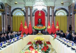 Chinese President Xi Jinping Meets with Vietnamese President Luong Cuong