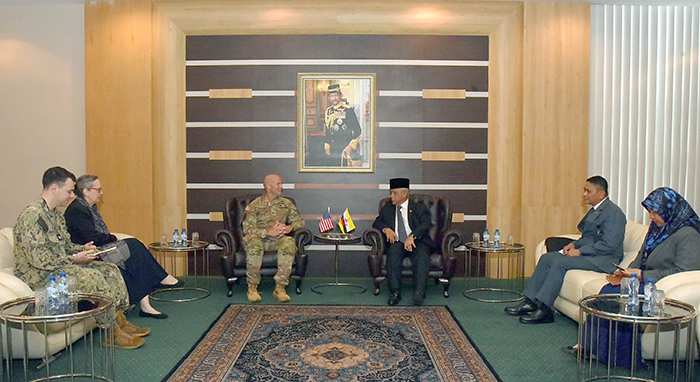 Brunei Minister of Defence II receives farewell call from U.S. Defence Attaché to Brunei  