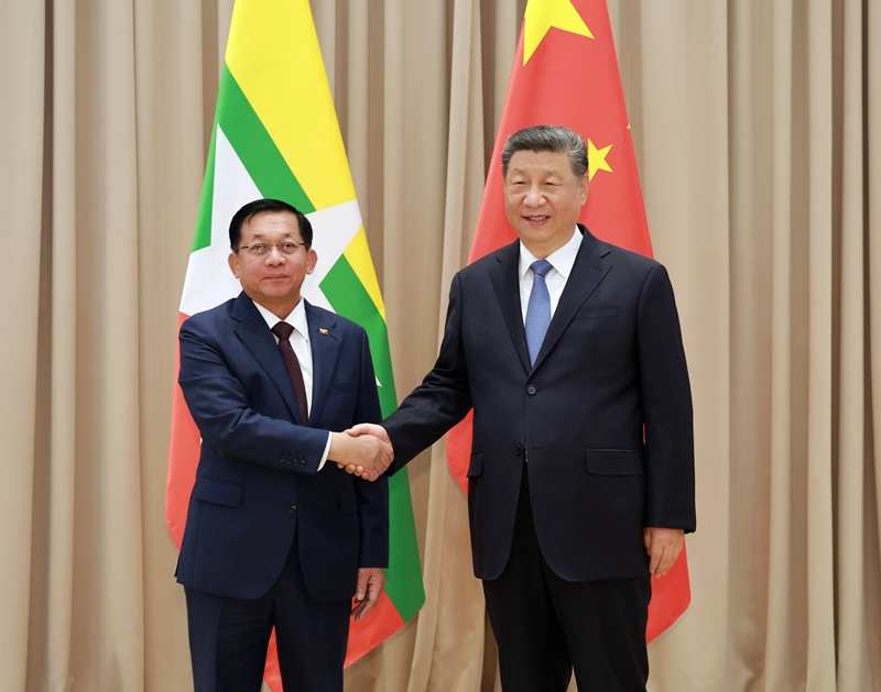 Chinese President Xi Jinping Meets with Myanmar's Leader Min Aung Hlaing