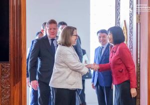 Cambodia, U.S. Exchange Views on Trade and Economic Relations