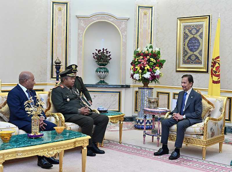 Sultan of Brunei receives in audience Chief of Defence Force of Timor-Leste
