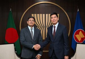 Deputy Secretary-General of ASEAN meets with Ambassador of Bangladesh to ASEAN