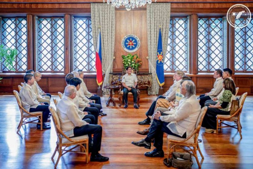 PH President to Hollywood filmmakers: Showcase PH as seen through the eyes of Filipinos