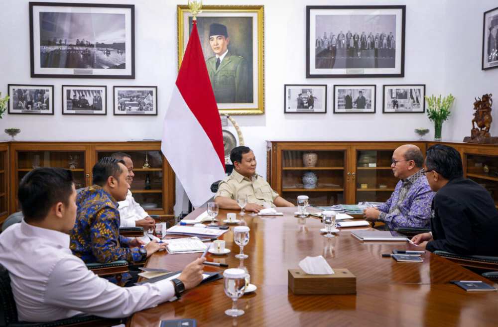 Indonesian President Discusses Accelerated Downstream, Increased Oil and Gas Lifting with His Ministers 