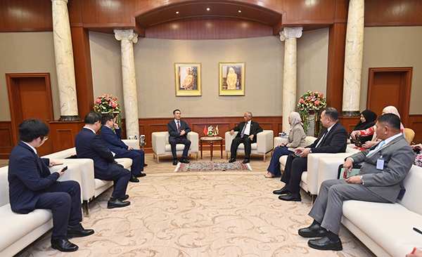 Brunei Minister at the Prime Minister’s Office and Minister of Defence II receives a courtesy call from Ambassador of China to Brunei