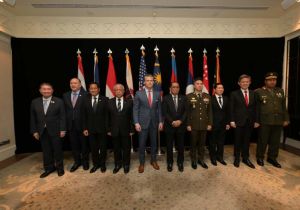 US Secretary of Defense Reaffirms US' Commitment to the Region at Informal Meeting with Southeast Asian Defence Ministers