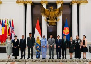 Indonesian FM and Permanent Representatives of ASEAN Member States Discuss Implementation Plan for ASEAN Community Vision 2045