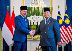 Indonesian President Prabowo, Malaysian PM Anwar: Old Friends, Strategic Partners   