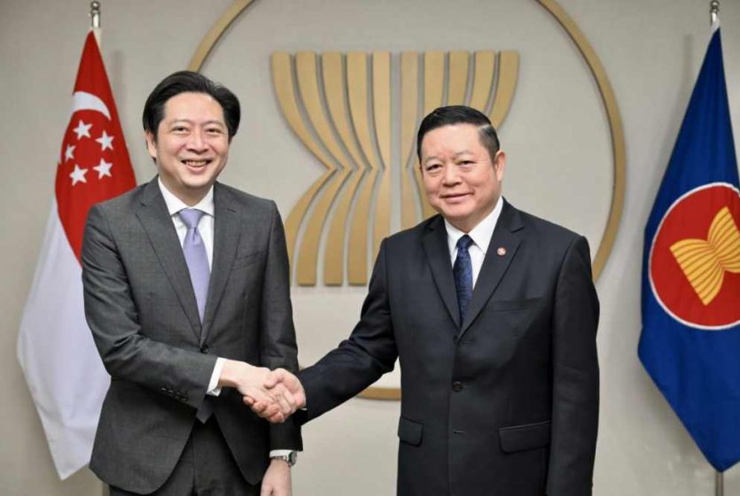 Secretary-General of ASEAN meets with the Permanent Representative of Singapore to ASEAN