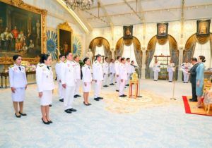 New Thai Cabinet Sworn In Before Thai King and Queen