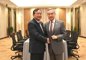 Chinese Foreign Minister Meets with Cambodian Deputy Prime Minister and Foreign Minister  