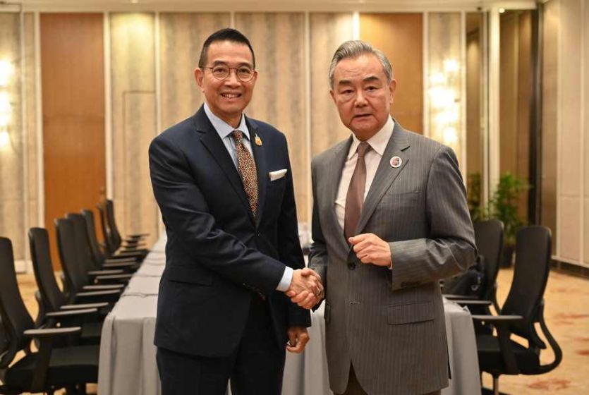 Chinese Foreign Minister Wang Yi Meets with Malaysian Foreign Minister Mohamad Hasan