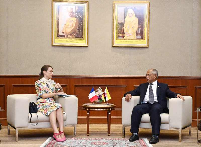 Brunei Minister of Defence II receives introductory call from Ambassador of France to Brunei