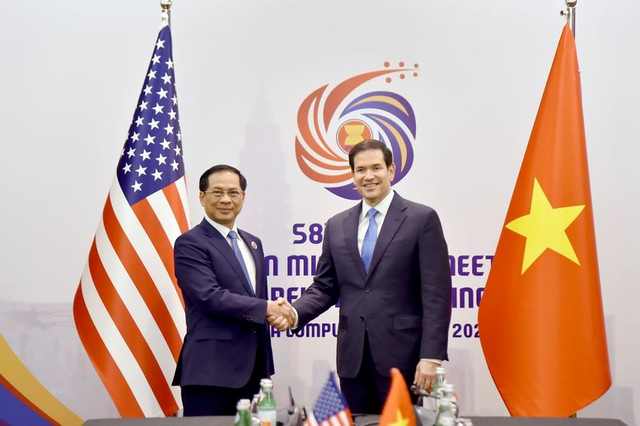 Vietnamese Deputy Prime Minister and Foreign Minister meets U.S. Secretary of State in Malaysia