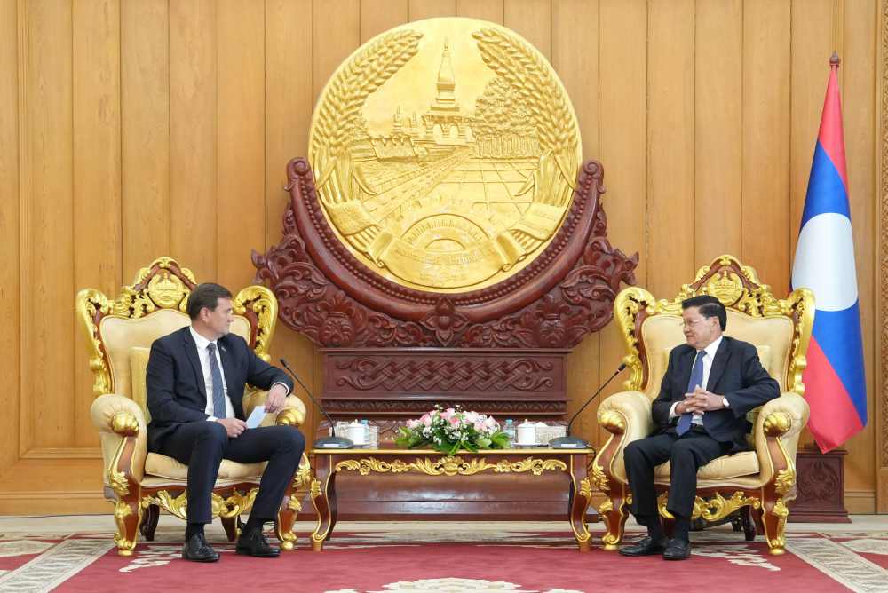 Lao President Receives Belarusian Foreign Minister
