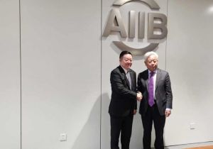 Secretary-General of ASEAN visits the AIIB Headquarters