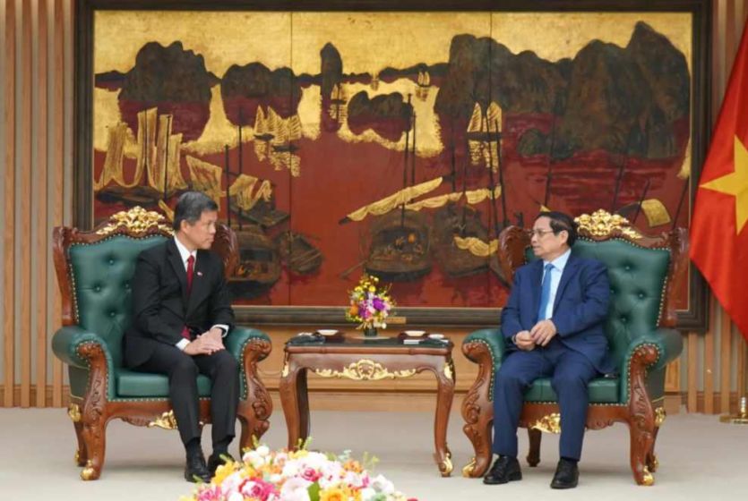 Singapore Minister for Defence Meets Vietnam Prime Minister and Minister of National Defence