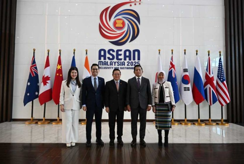 Secretary-General of ASEAN engages with Young Parliamentarians from Malaysia