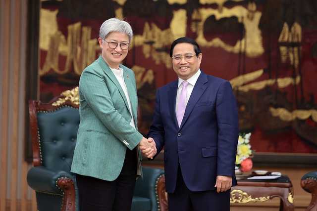 Vietnamese Prime Minister hosts Australian Foreign Minister  