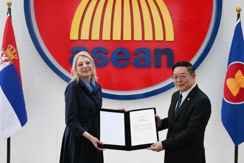 Ambassador of the Republic of Serbia to ASEAN presents Credentials to Secretary-General of ASEAN