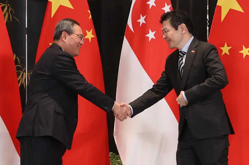 Chinese Premier Li Qiang Pays an Official Visit to Singapore