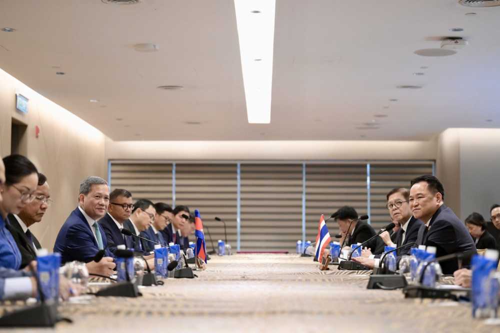 Cambodian, Thai Leaders Reiterate Commitment to Work toward Peace and Cooperation 