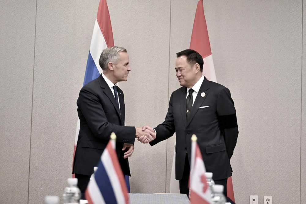Thai Prime Minister holds a bilateral meeting with Canadan Prime Minister 